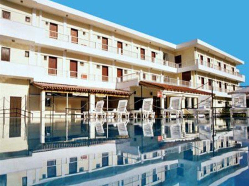 Hotel Prassino Nissi Moraitika Exterior photo